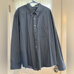 MEN’S IZOD LONG SLEEVE BLUE PLAID DRESS SHIRT